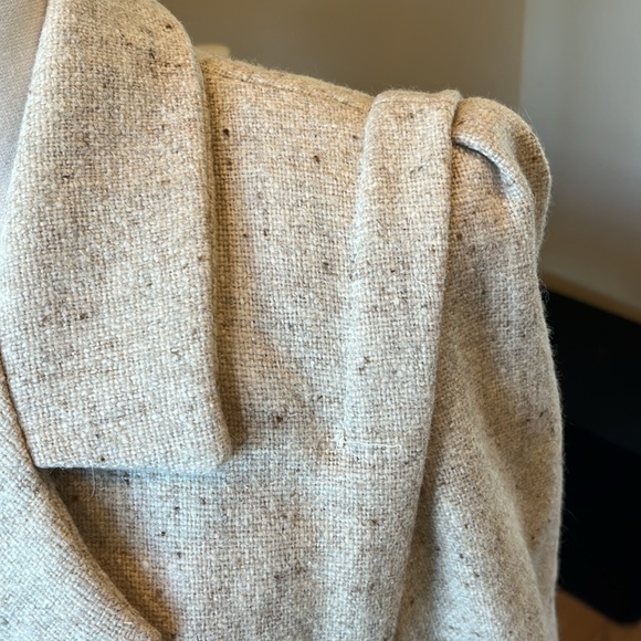 Vintage Women's Long Speckled Beige Coat - Picture 7 of 10